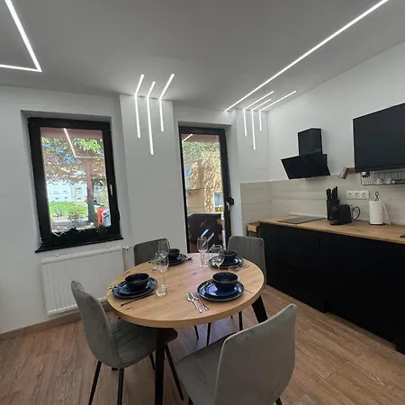 Elite Modern * פץ'
